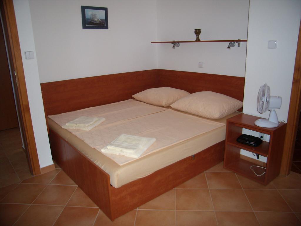 Apartments Sunce Brna Rum bild